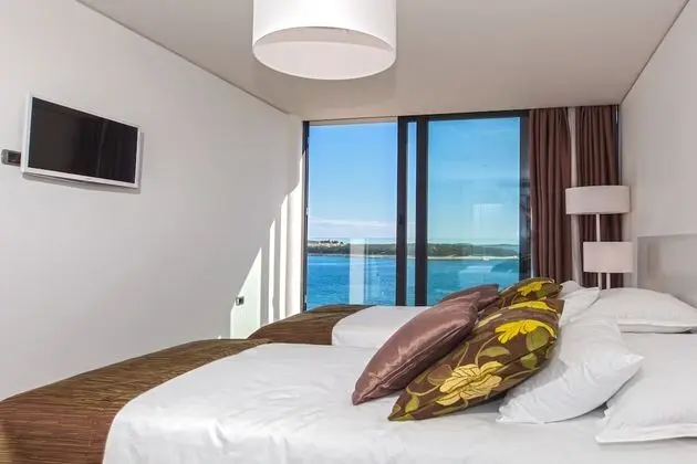 Superior Apart Daire, 2 Yatak Odası, Balkon, Deniz Manzaralı