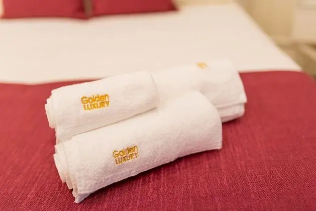 Luxury Oda