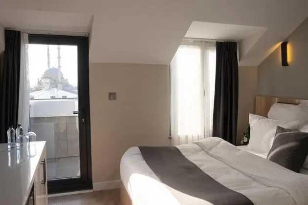 Deluxe Oda Balkonlu, Şehir Manzaralı
