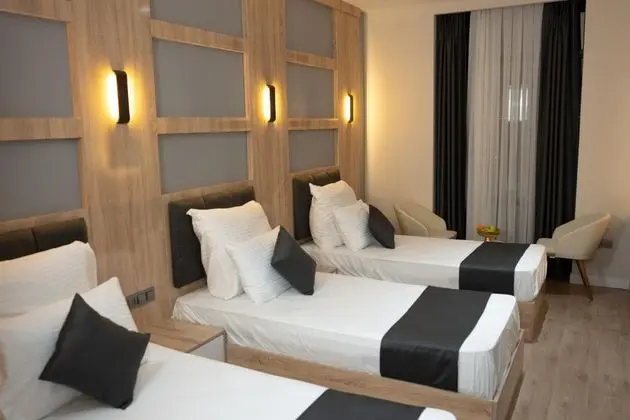 Triple, Şehir Manzaralı