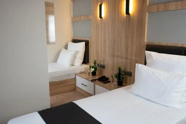 Twin, Şehir Manzaralı
