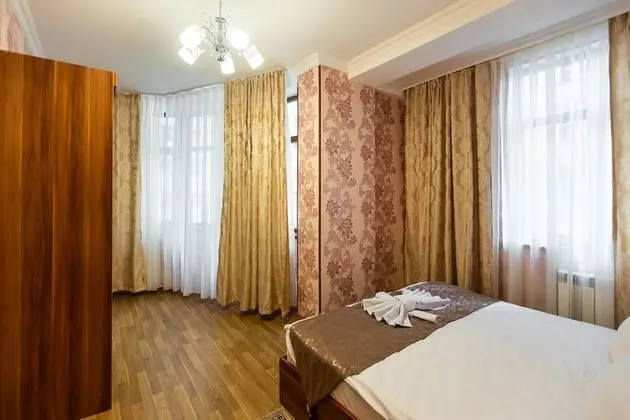 Standard Tek Büyük veya İki Ayrı Yataklı Oda, Şehir Manzaralı