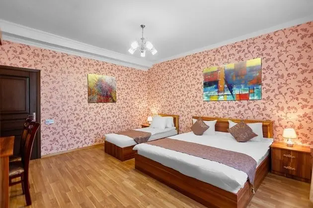 Standard Üç Kişilik Oda, Şehir Manzaralı