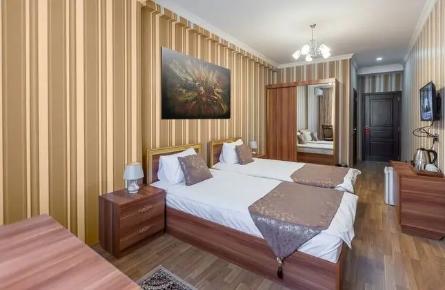 Standard Üç Kişilik Oda, Şehir Manzaralı