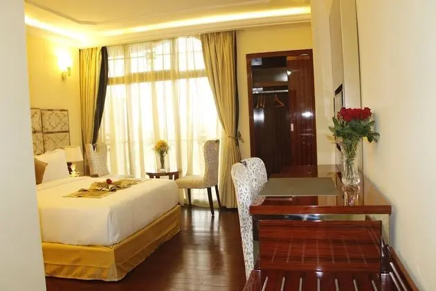 Deluxe Tek Büyük Yataklı Oda