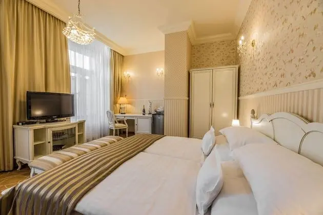 Deluxe Tek Büyük veya İki Ayrı Yataklı Oda, 1 Yatak Odası