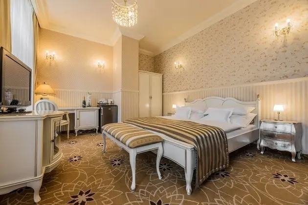 Deluxe Tek Büyük veya İki Ayrı Yataklı Oda, 1 Yatak Odası