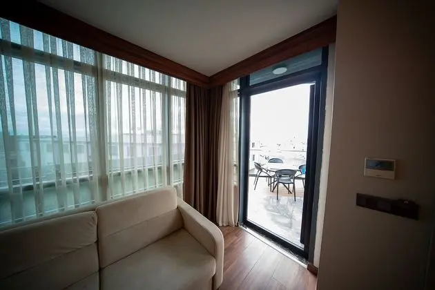 Junior Suite Room