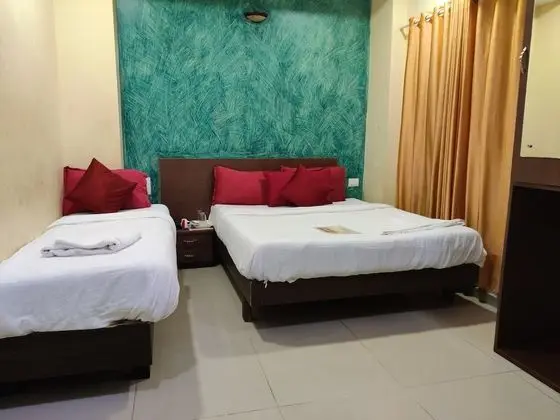 Deluxe Üç Kişilik Oda