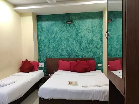 Deluxe Üç Kişilik Oda