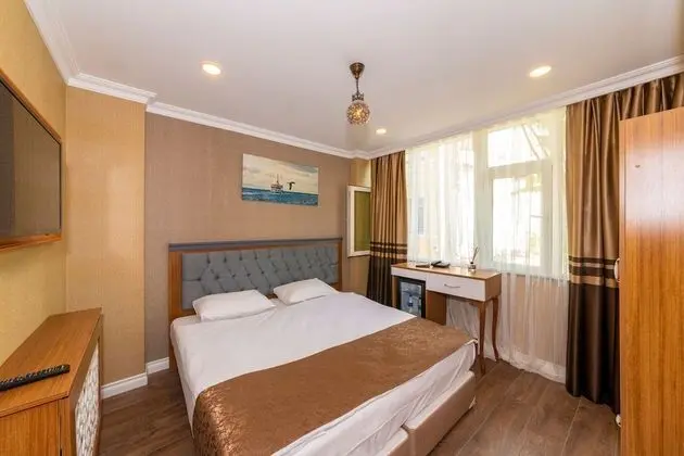 Standard Tek Büyük veya İki Ayrı Yataklı Oda, Deniz Manzaralı