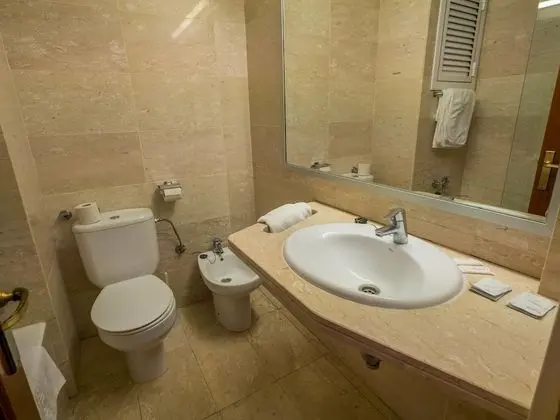 Tek Büyük Yataklı Oda