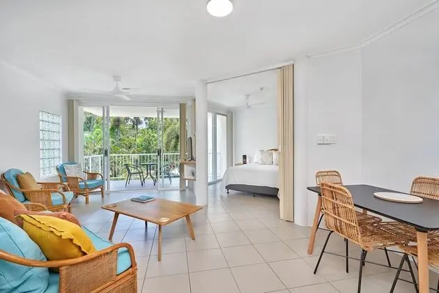 One-Bedroom Queen with Sofa Bed - Pool/Garden View