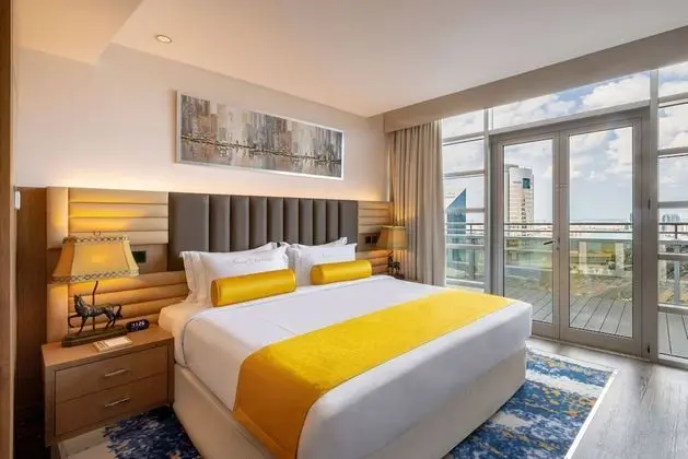 Golden Grand Suite Waterfront with Terrace with Hermes Amenities & Jacuzzi with Lounge Access