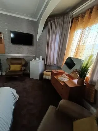 Superior Tek Büyük veya İki Ayrı Yataklı Oda, Banyolu/Duşlu, Bahçe Manzaralı