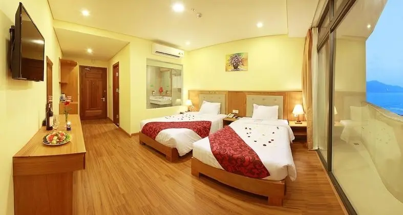 Deluxe Tek Büyük veya İki Ayrı Yataklı Oda, Balkon, Okyanus Manzaralı