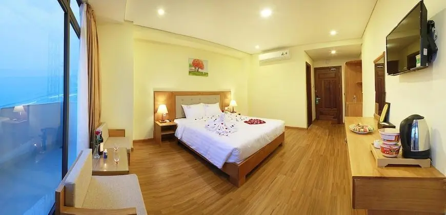 Deluxe Tek Büyük veya İki Ayrı Yataklı Oda, Balkon, Okyanus Manzaralı
