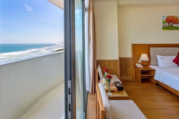 Deluxe Tek Büyük veya İki Ayrı Yataklı Oda, Balkon, Okyanus Manzaralı
