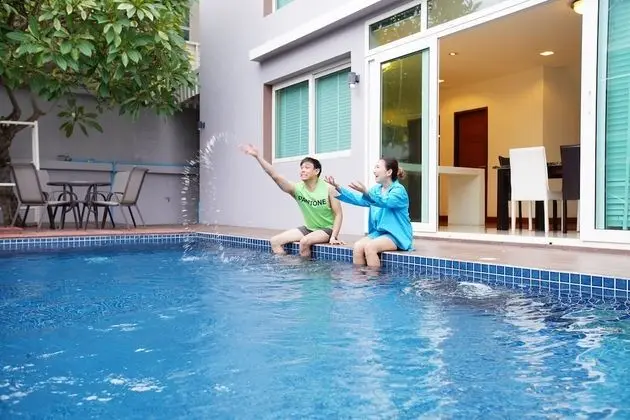 Golden Sea Pool Villa