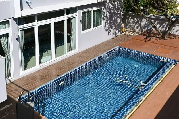 Golden Sea Pool Villa