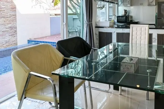 Golden Sea Pool Villa