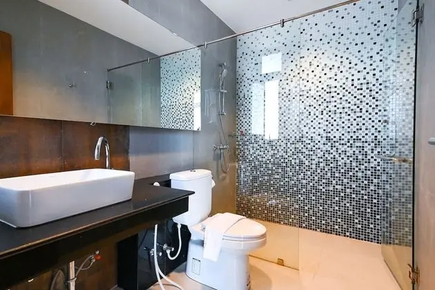 Golden Sea Pool Villa