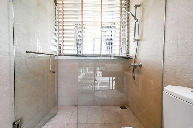 Golden Sea Pool Villa