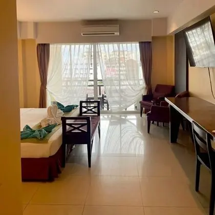Grand Deluxe Room