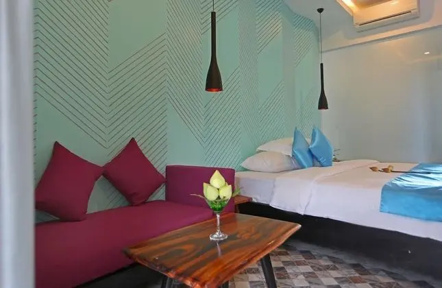 Deluxe Tek Büyük Yataklı Oda, Balkon, Havuz Manzaralı (Free Airport Pick up)