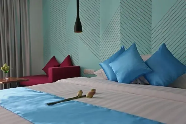 Deluxe Tek Büyük Yataklı Oda, Balkon, Havuz Manzaralı (Free Airport Pick up)