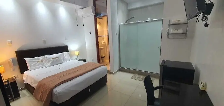 Deluxe Tek Büyük Yataklı Oda