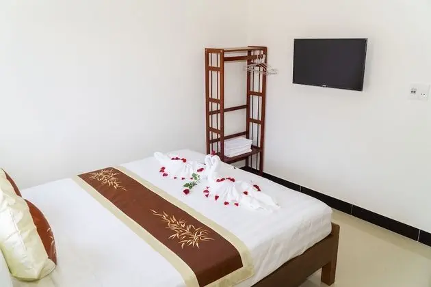 Deluxe Tek Büyük Yataklı Oda, Avlu Manzaralı