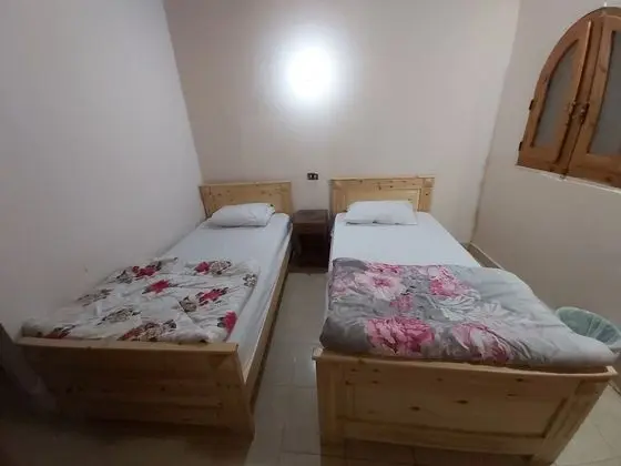 Basic Tek Büyük veya İki Ayrı Yataklı Oda