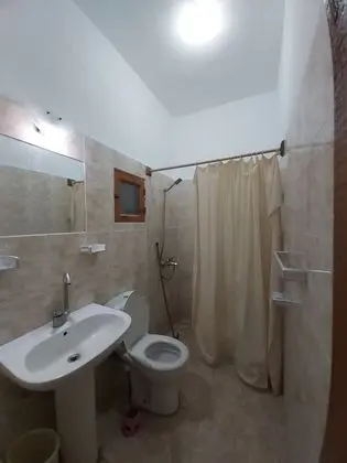 Basic Tek Büyük veya İki Ayrı Yataklı Oda