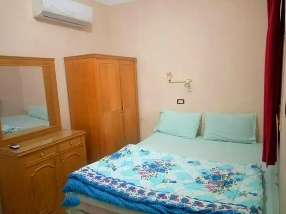Basic Tek Büyük Yataklı Oda