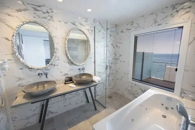 Aeolus COCO-MAT Suite Panoramic Sea View