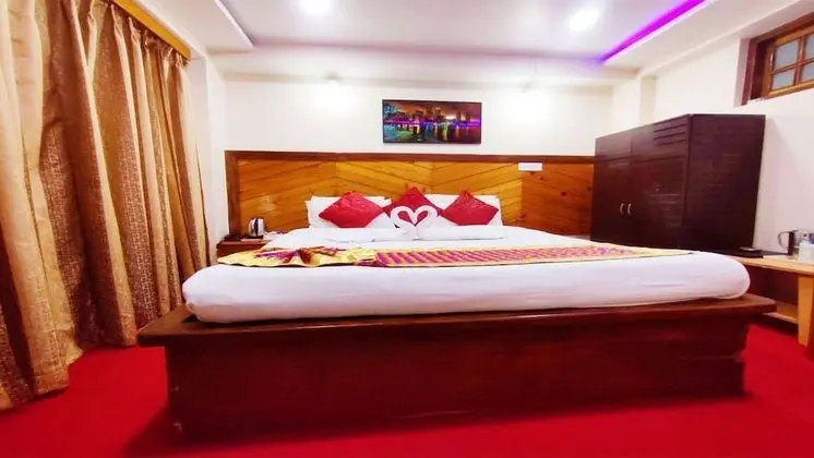 Premium Üç Kişilik Oda, 1 En Büyük (King) Boy Yatak, Dağ Manzaralı