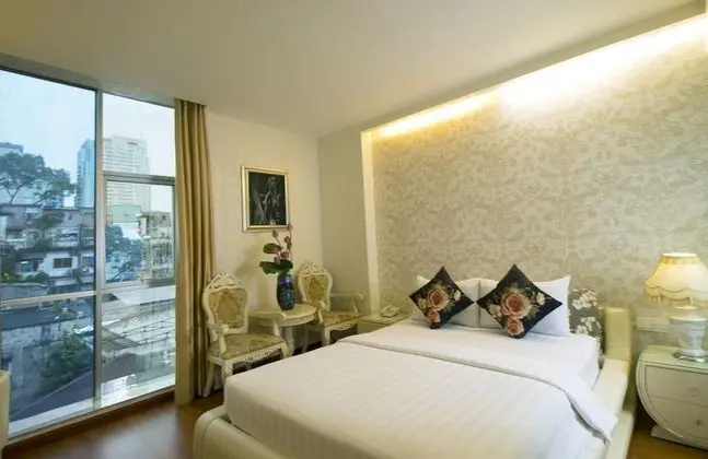 Deluxe Tek Büyük Yataklı Oda