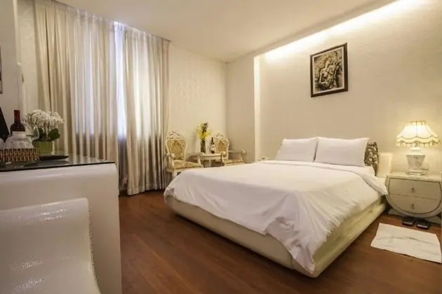 Deluxe Tek Büyük Yataklı Oda