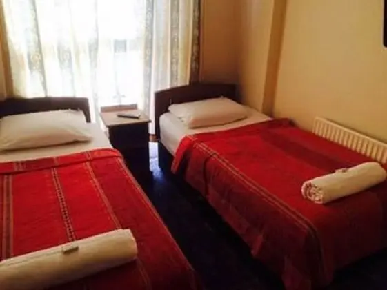 Tek Büyük Yataklı Oda, Banyolu/Duşlu