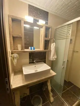 Standart Oda Balkonlu, Kısmi Deniz Manzaralı
