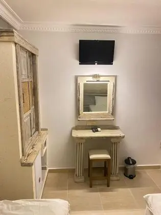 Standart Oda, Kara Manzaralı