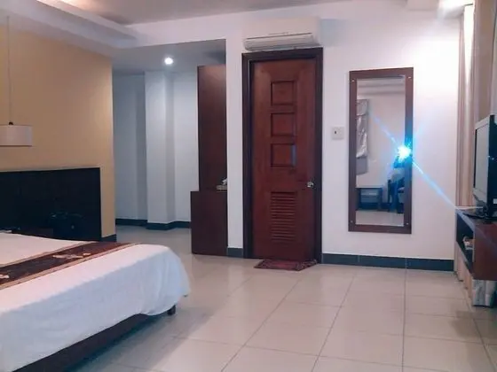 Deluxe Tek Büyük Yataklı Oda