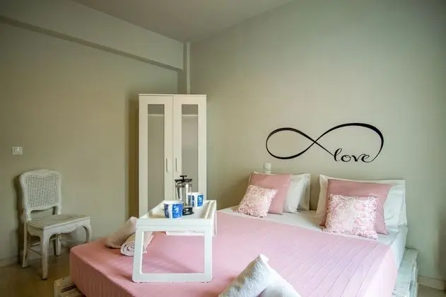 Superior Triple One Bedroom Apartment