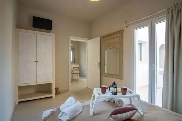 Superior Triple One Bedroom Apartment