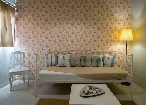 Superior Triple One Bedroom Apartment