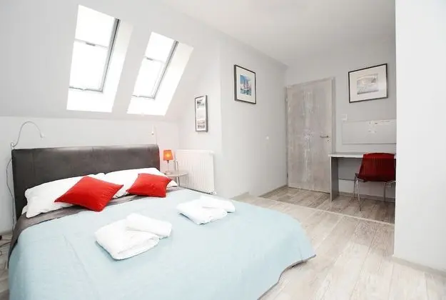 Apart Daire (Kapitanski, Morska 2/15)