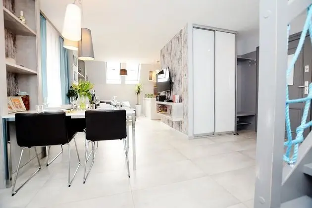 Apart Daire (Kapitanski, Morska 2/15)