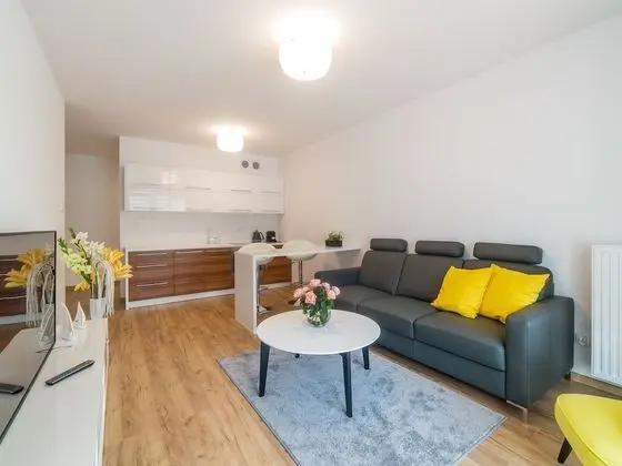 Apart Daire (Solna 11/A/202)