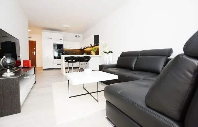 Apart Daire (Solna 11/C/105)